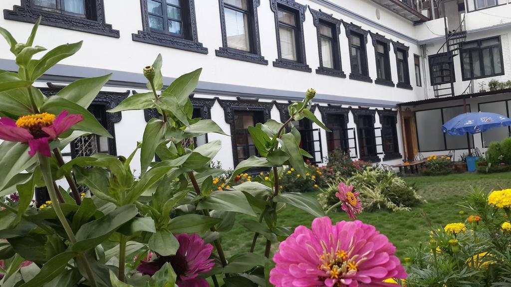 Hotel Heranya Kathmandu Luaran gambar
