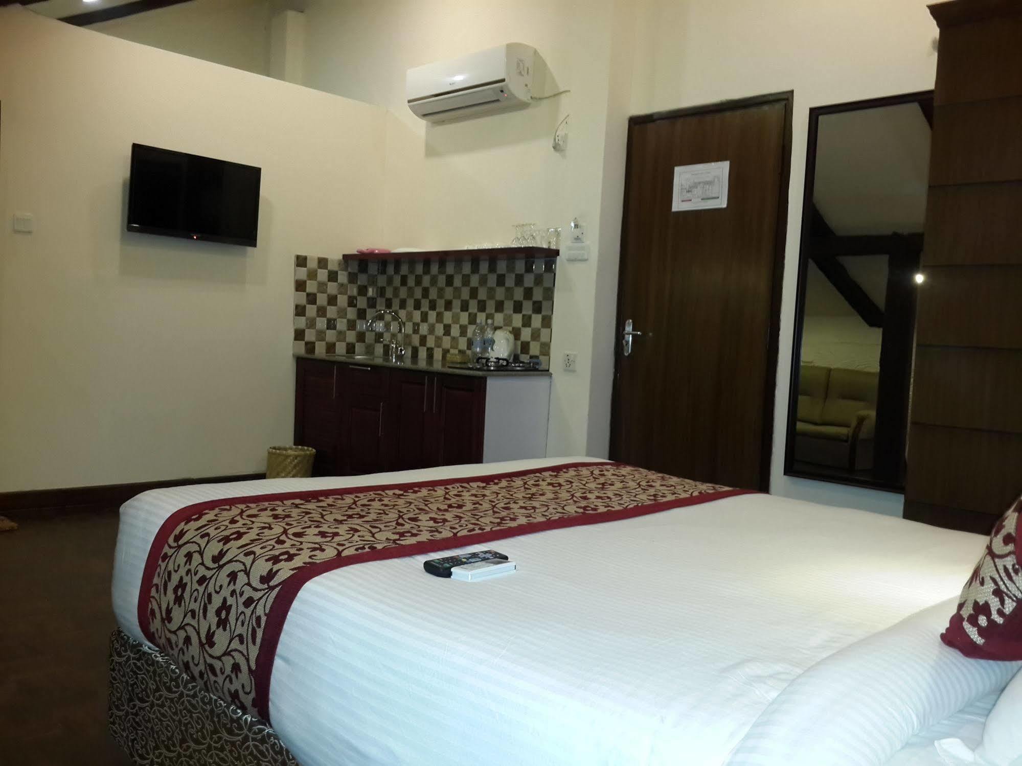 Hotel Heranya Kathmandu Luaran gambar