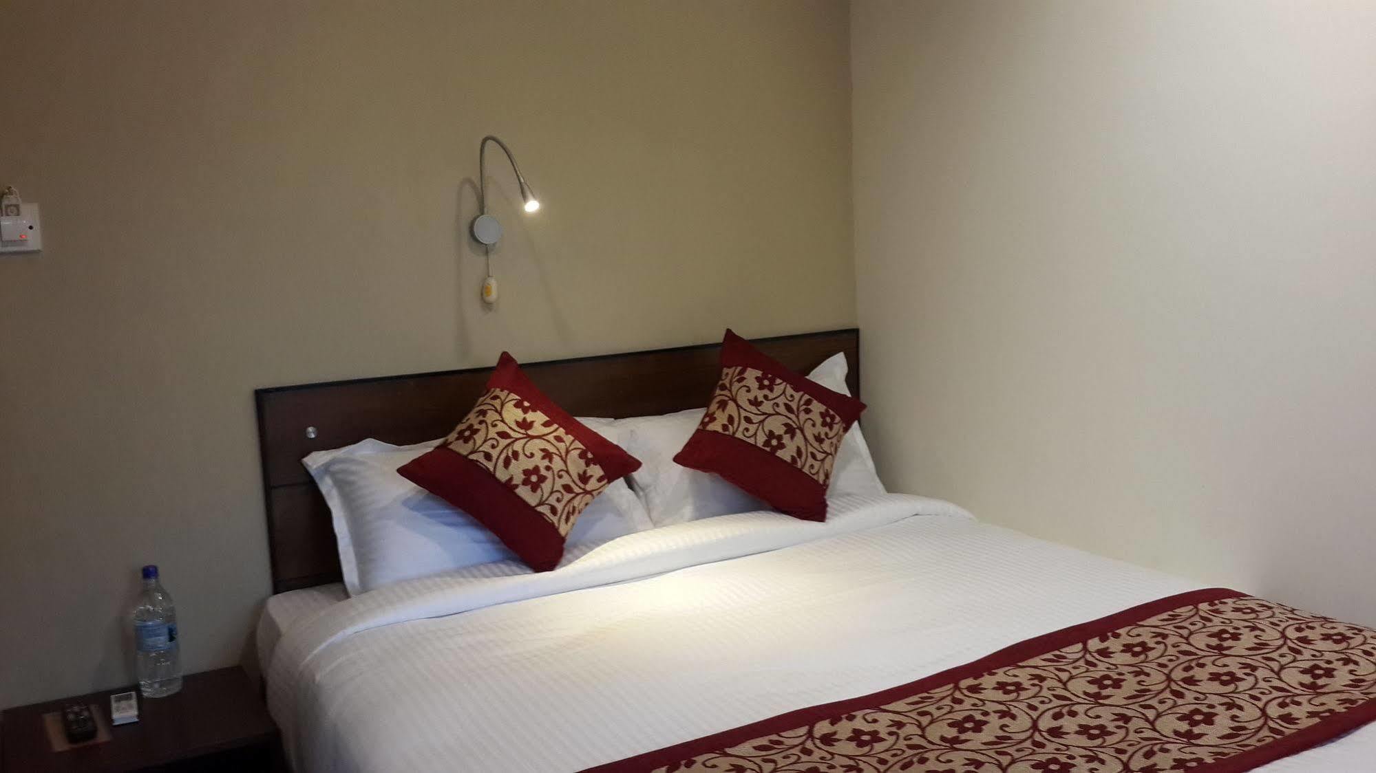 Hotel Heranya Kathmandu Luaran gambar