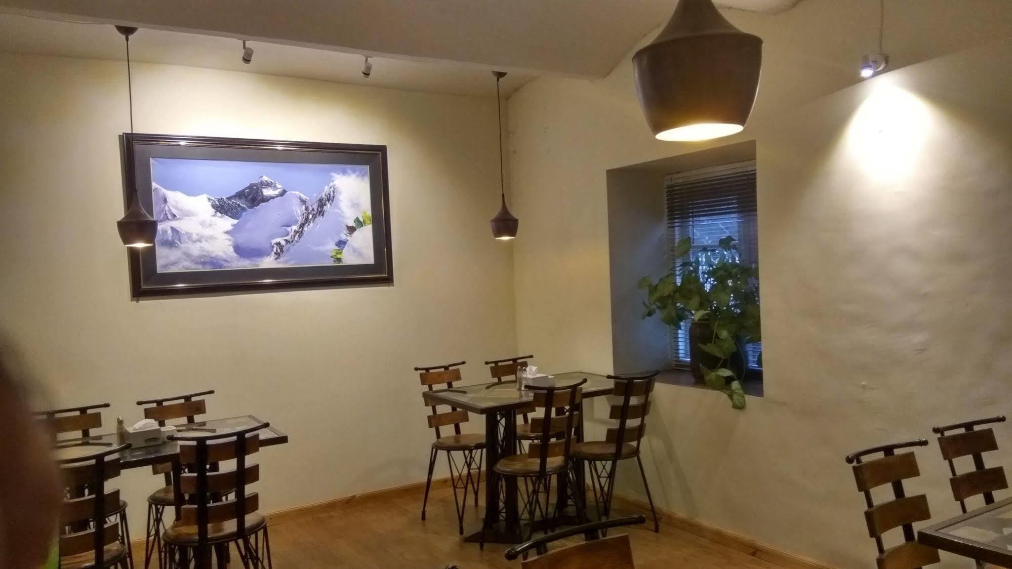 Hotel Heranya Kathmandu Luaran gambar